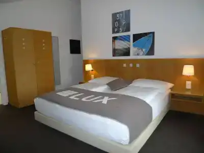 BusinessLux - 1