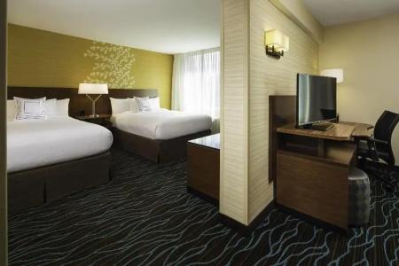 Fairfield Inn & Suites by Marriott Downtown - 37
