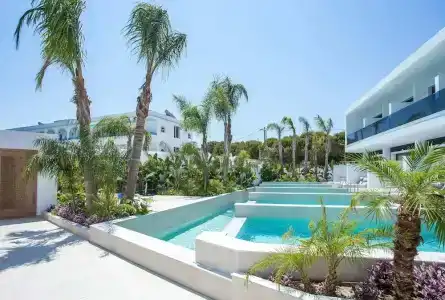 Vanik Suites - 19