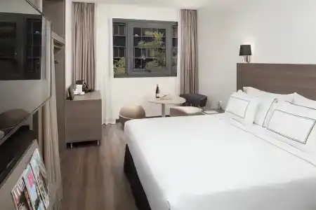 Melia Madrid Serrano - 39