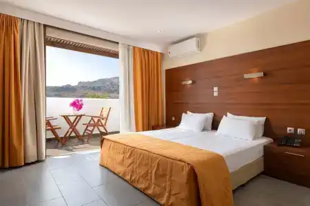 Costa Lindia Beach - 7