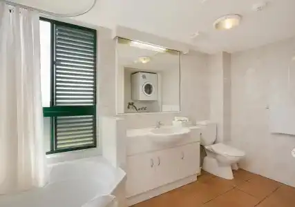 Tropic Towers - 11