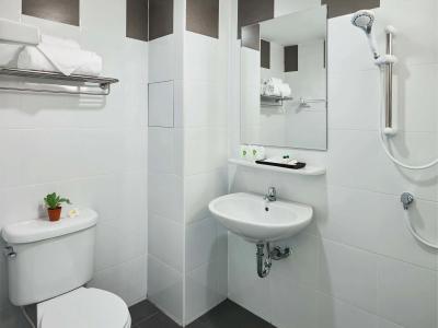 Baan Thai Boutique - 7