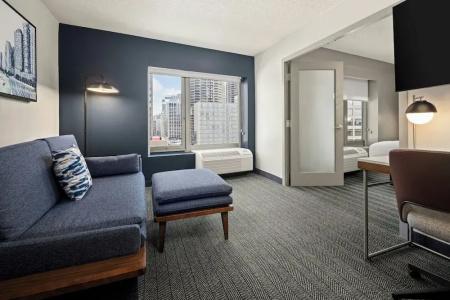 Courtyard by Marriott Chicago Downtown/River North - 55