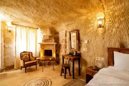 Atilla's Cave - 271
