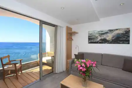 Petra Mare - 6