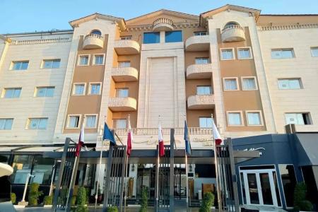 Ivory Inn - 0
