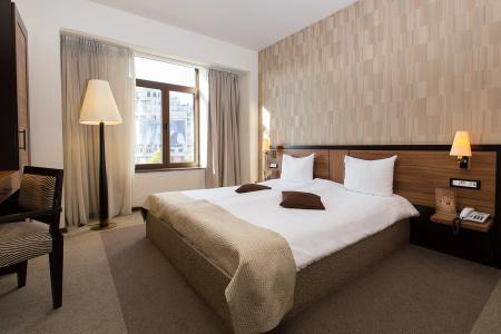 Europa Royale Bucharest - 3