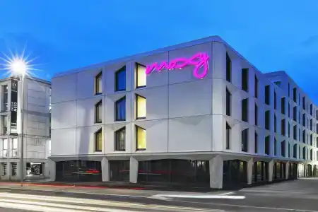 Moxy Lausanne City - 12