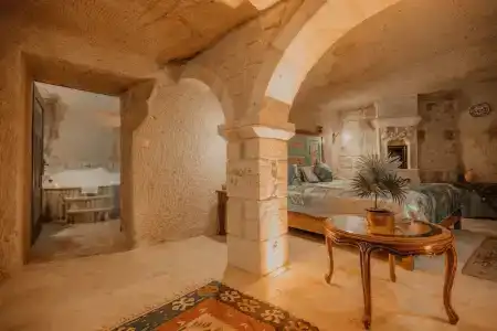 Serenus Cave Suites - 36
