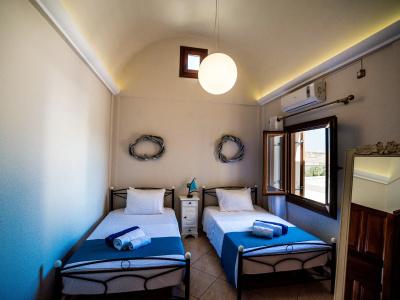 Vineyard Exclusive Suites - 3