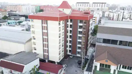 42 Place - 9