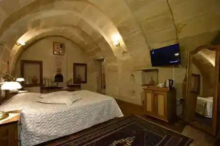 Harman Cave - 157