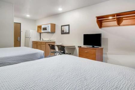 WoodSpring Suites - 17