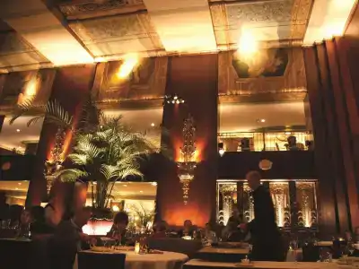 Hilton Netherland Plaza - 32