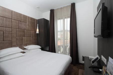 Golden Tulip Cannes De Paris - 51