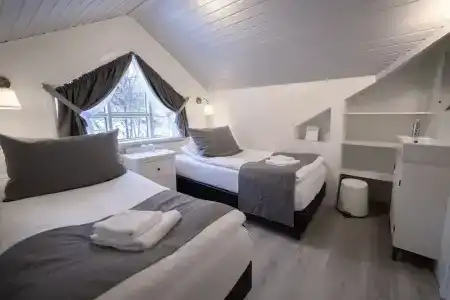 Lava Water Accommodation - 56