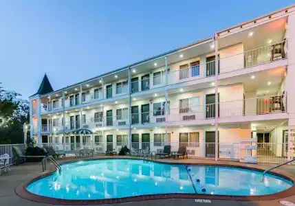 Quality Inn South - 16