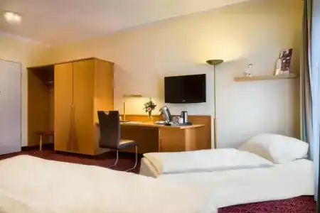 Mercure Ingolstadt - 75