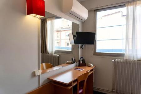 Ours Blanc - Place Victor Hugo - 72