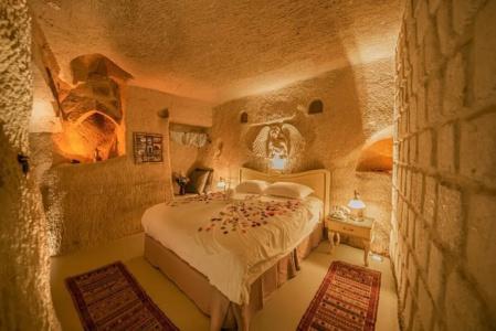 Sunak Cave Boutique - 19