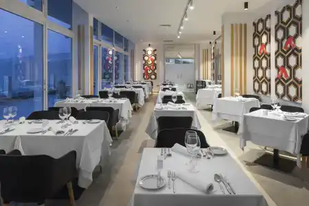 Atlantic Mirage Suites & Spa - 8