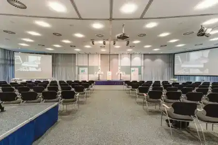 Gustav-Stresemann-Institut - 13