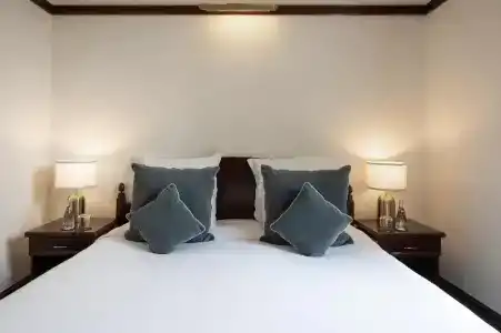 Hôtel Pont Royal - 57