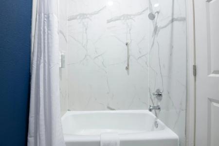 Clarion Pointe - 48