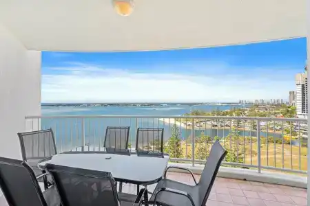 Crystal Bay On The Broadwater - 223