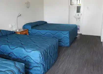 Urangan Motor Inn - 75