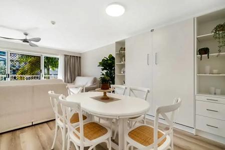 Markham Court - 113
