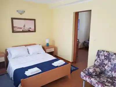 Tamara - 39