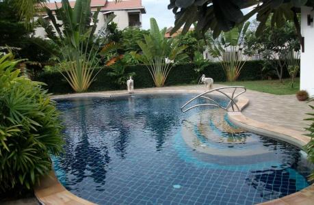 Vip Chain Resort Pool Villa - 105