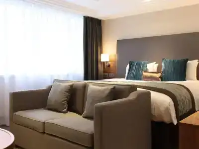Amba Marble Arch - 16
