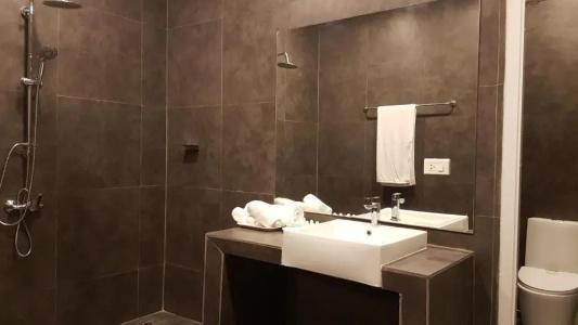 East Suites - 90