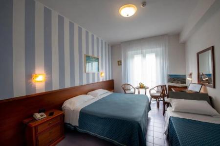 Grand Excelsior - 48