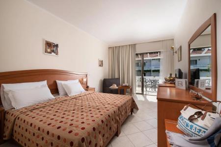 Porfi Beach - 4
