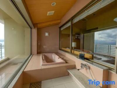 Wakamatsu Hot Spring Resort - 33