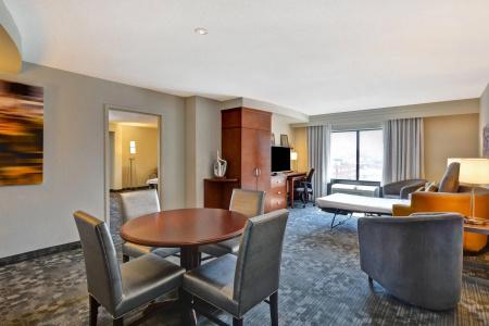 Courtyard by Marriott at Old Town - 83