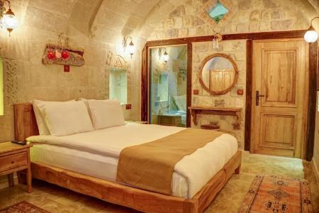 Calypso Cave Suites - 5