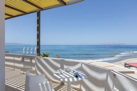 Golden Bay Boutique & Bungalows - 17