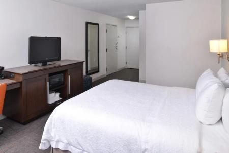 Hampton Inn Portland East - 71