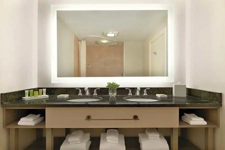 Hilton Suites Oceanfront - 48