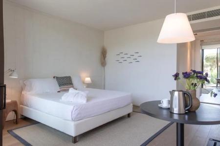 Globus, Sure Hotel Collection by Best Western - 76