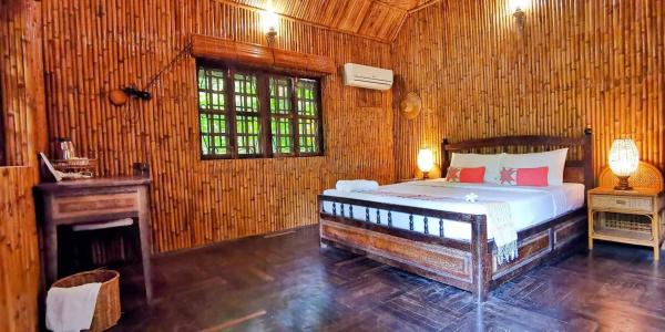 Palm Village Resort & Spa - 4