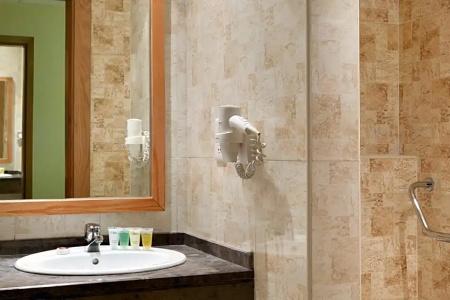Ramada Resort Dead Sea - 33