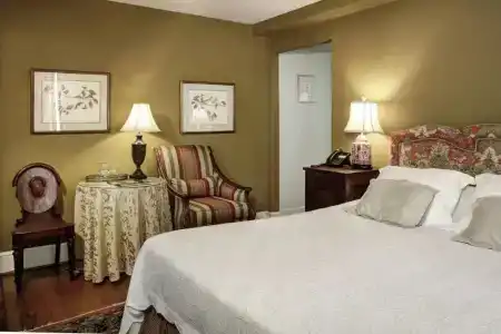 200 South Street Inn - 74
