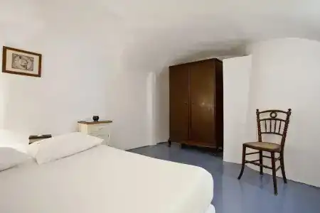 Alexander's Suites - 2