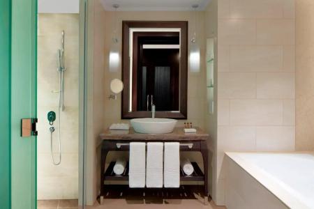 Sheraton Sharjah Beach Resort and Spa - 48